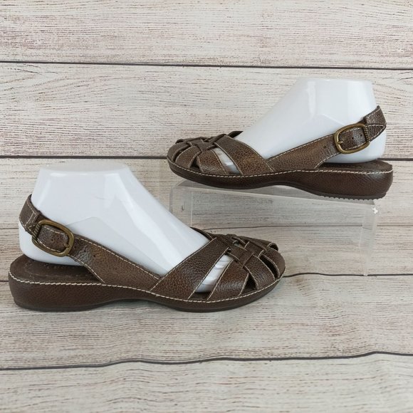 BareTraps Brown Sandals - Picture 1 of 9